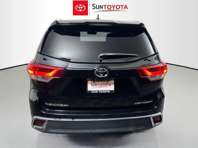 used 2019 Toyota Highlander car, priced at $26,979