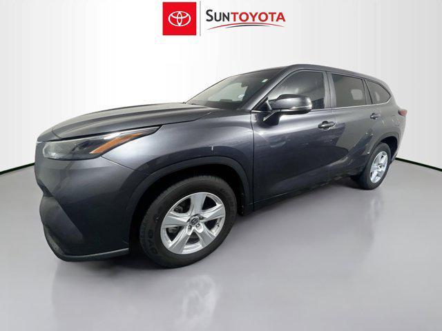 used 2023 Toyota Highlander car, priced at $32,961
