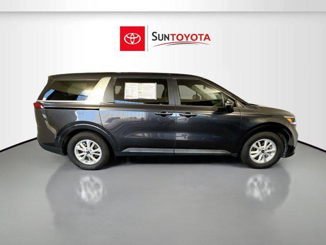 used 2023 Kia Carnival car, priced at $25,662