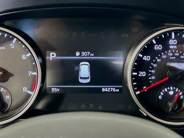 used 2023 Kia Carnival car, priced at $25,662
