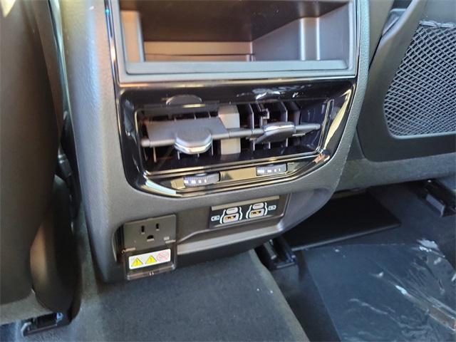 new 2025 Jeep Grand Cherokee car, priced at $47,398