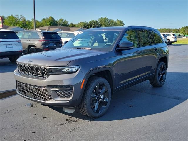 new 2025 Jeep Grand Cherokee car, priced at $47,398