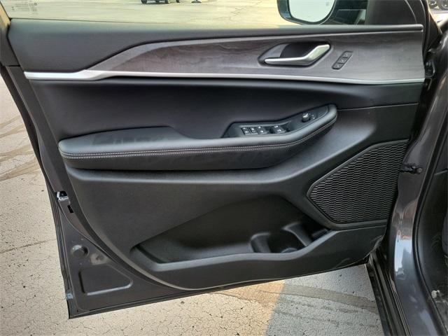 new 2025 Jeep Grand Cherokee L car, priced at $51,514