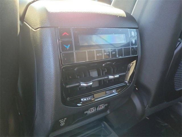 new 2025 Jeep Grand Cherokee L car, priced at $43,990