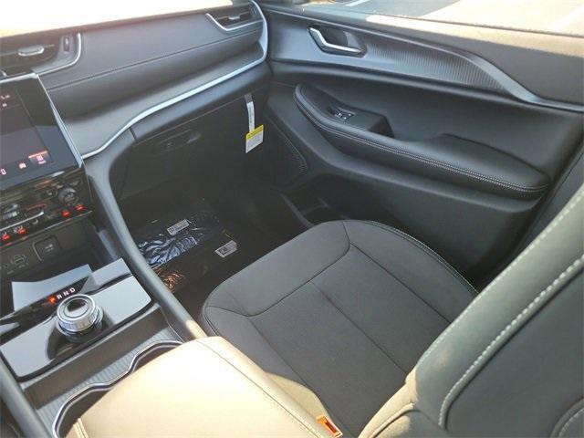 new 2025 Jeep Grand Cherokee L car, priced at $43,990