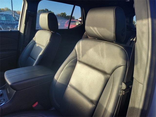 used 2022 Chevrolet Traverse car, priced at $29,949