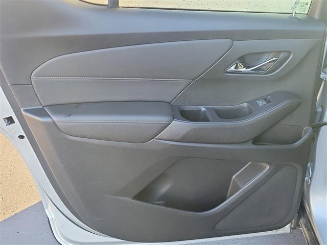 used 2022 Chevrolet Traverse car, priced at $29,949