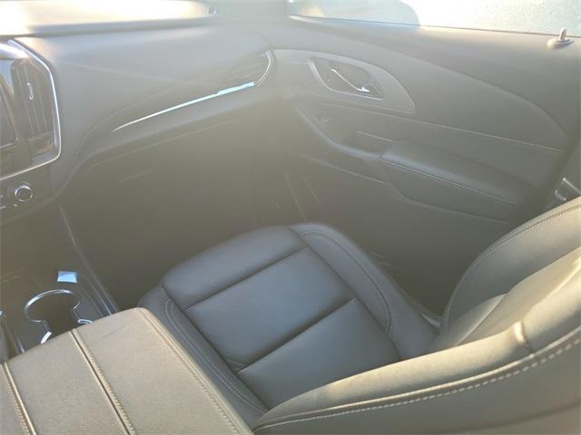 used 2022 Chevrolet Traverse car, priced at $29,949