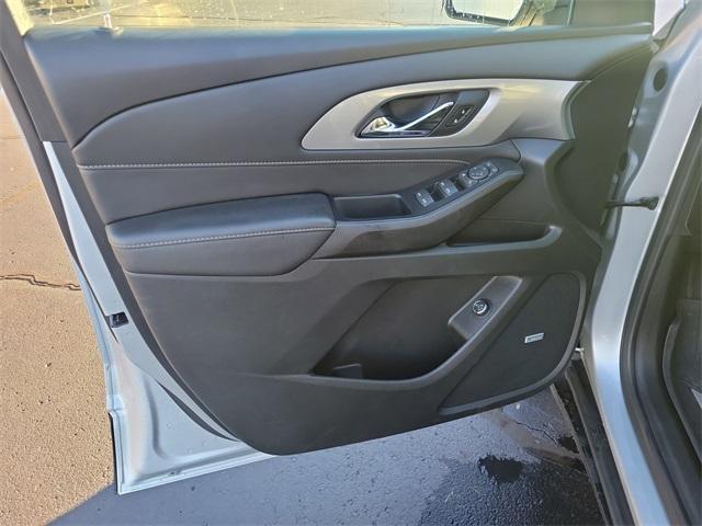 used 2022 Chevrolet Traverse car, priced at $29,949