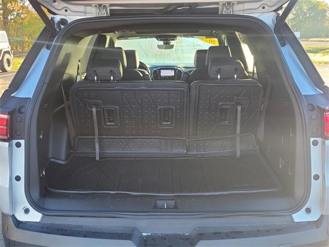 used 2022 Chevrolet Traverse car, priced at $29,949