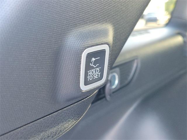 new 2025 Jeep Grand Cherokee car, priced at $47,538