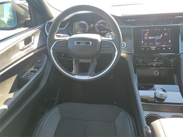 new 2025 Jeep Grand Cherokee car, priced at $47,538