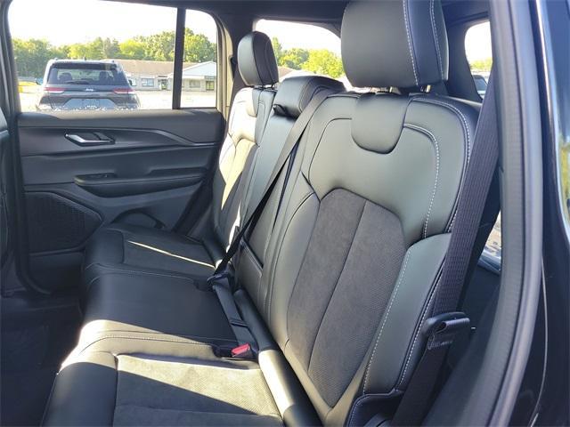 new 2025 Jeep Grand Cherokee car, priced at $47,538