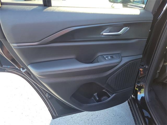 new 2025 Jeep Grand Cherokee car, priced at $47,538