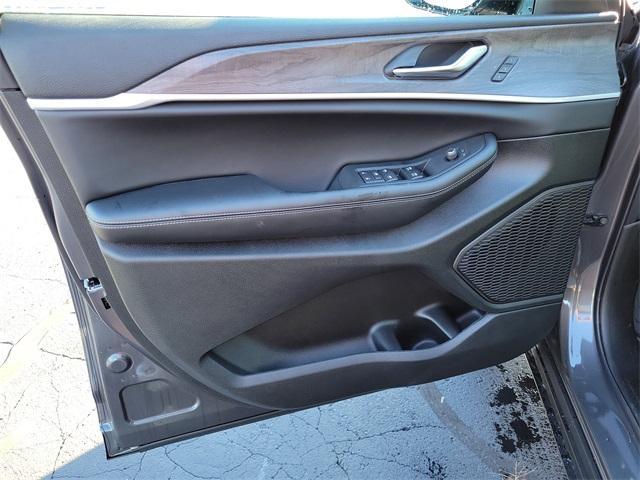 new 2025 Jeep Grand Cherokee L car, priced at $53,804