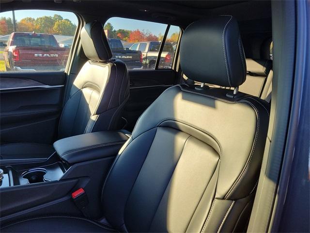 new 2025 Jeep Grand Cherokee car, priced at $53,891