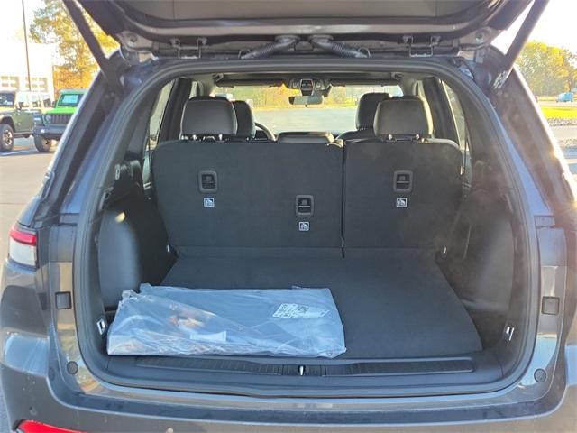 new 2025 Jeep Grand Cherokee car, priced at $53,891