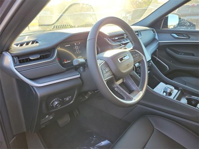 new 2025 Jeep Grand Cherokee car, priced at $53,891