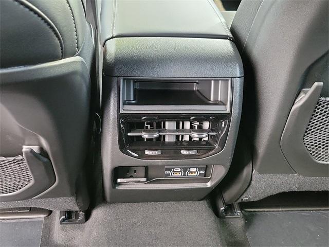 new 2025 Jeep Grand Cherokee car, priced at $47,020