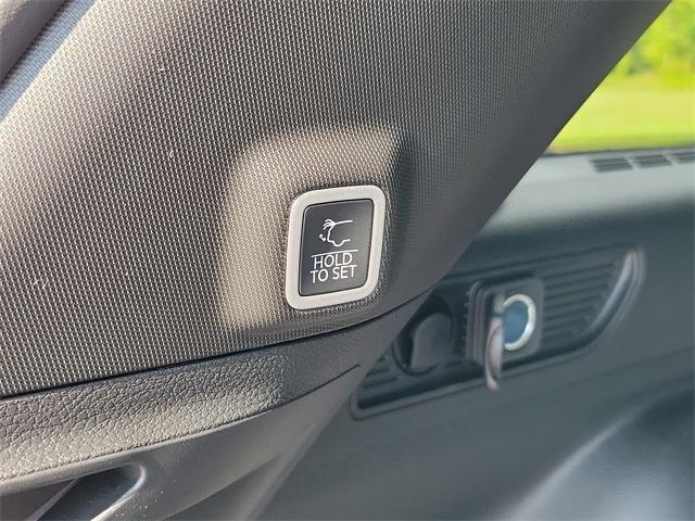 new 2025 Jeep Grand Cherokee car, priced at $47,020