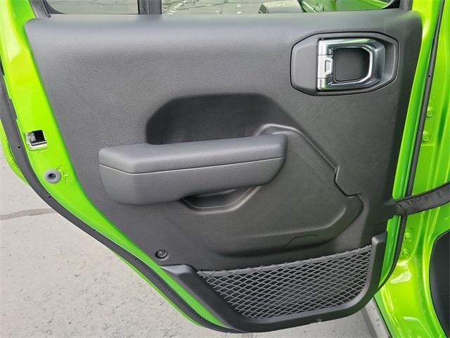 new 2025 Jeep Wrangler car, priced at $52,982