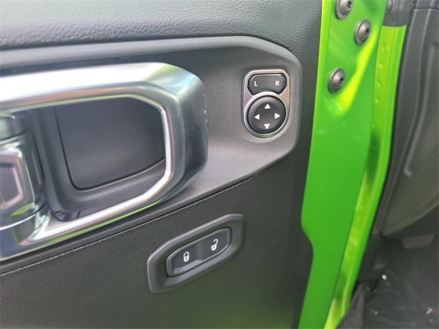 new 2025 Jeep Wrangler car, priced at $52,982