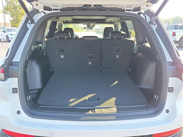 new 2025 Jeep Grand Cherokee car, priced at $53,355