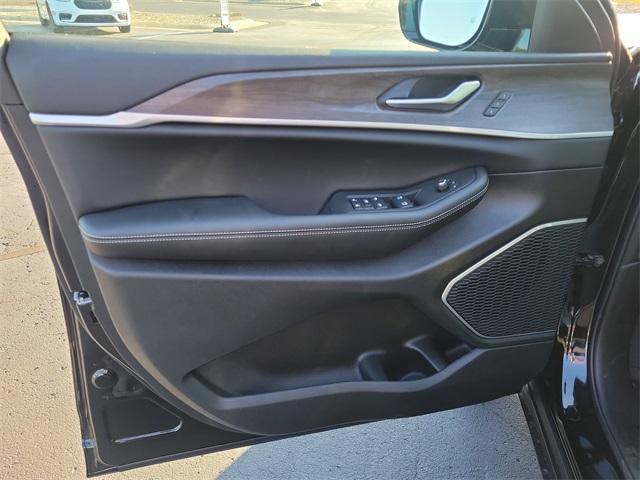 new 2025 Jeep Grand Cherokee L car, priced at $55,941