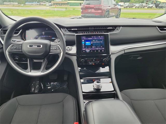 used 2023 Jeep Grand Cherokee car, priced at $27,999
