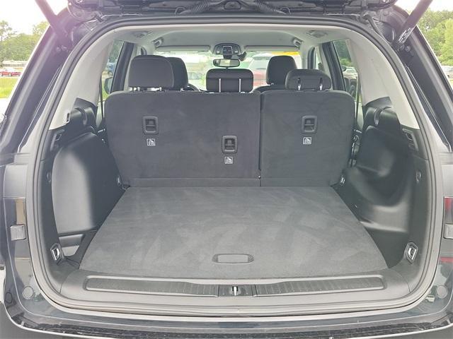 used 2023 Jeep Grand Cherokee car, priced at $27,999