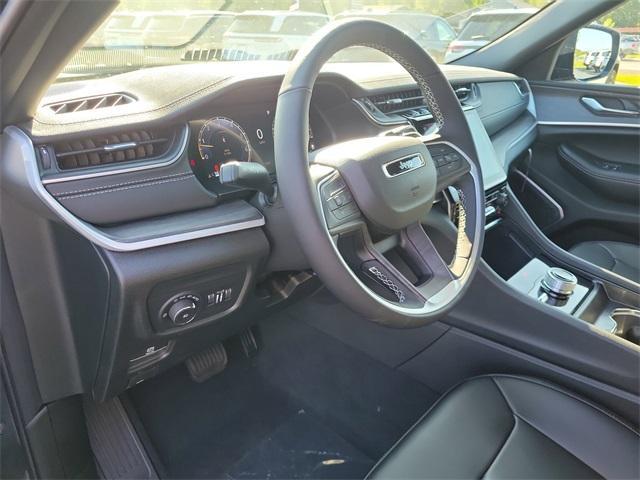 new 2025 Jeep Grand Cherokee car, priced at $53,891