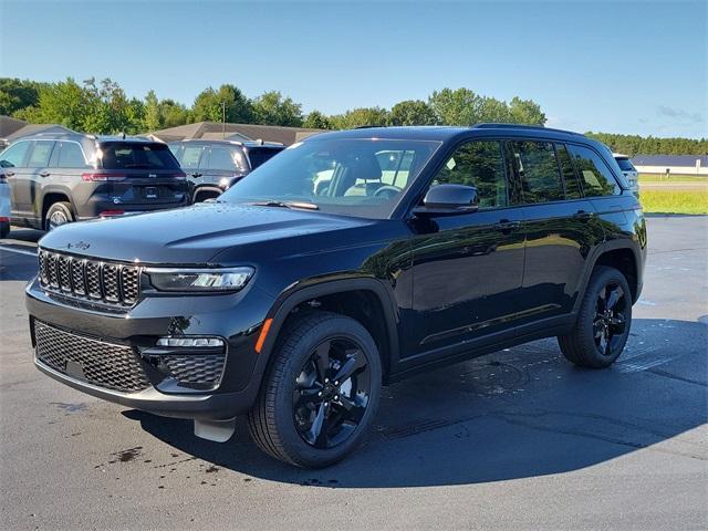 new 2025 Jeep Grand Cherokee car, priced at $53,891