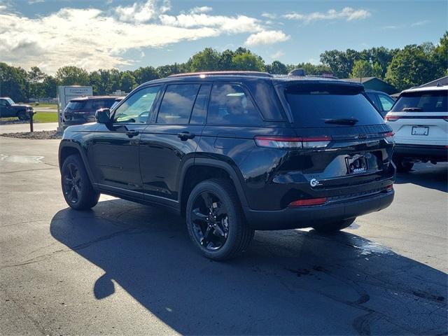 new 2025 Jeep Grand Cherokee car, priced at $47,538