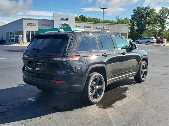 new 2025 Jeep Grand Cherokee car, priced at $47,538