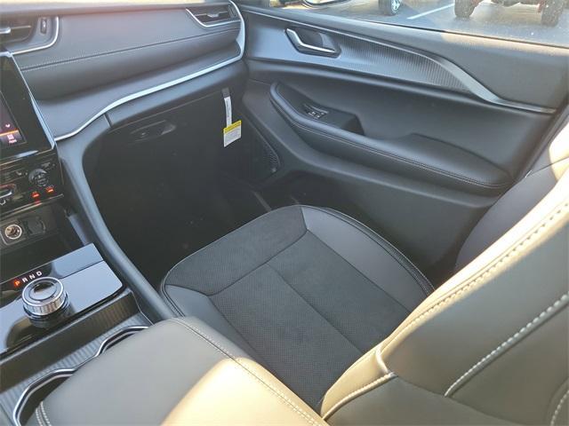 new 2025 Jeep Grand Cherokee L car, priced at $49,858