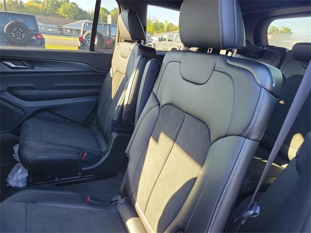 new 2025 Jeep Grand Cherokee L car, priced at $49,858