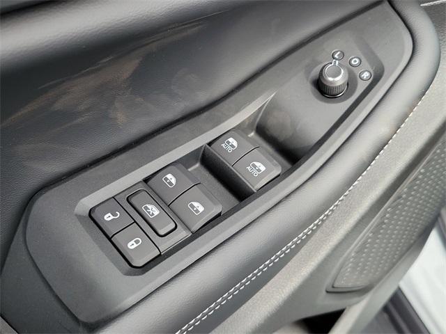 new 2025 Jeep Grand Cherokee car, priced at $47,020