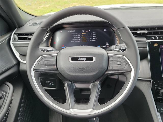 new 2025 Jeep Grand Cherokee car, priced at $47,020
