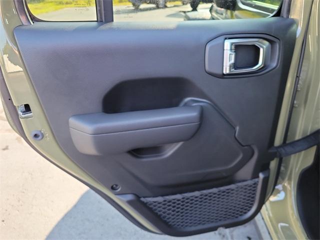 new 2025 Jeep Wrangler car, priced at $52,982