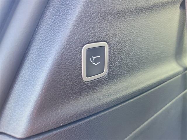 new 2026 Chrysler Pacifica car, priced at $48,535