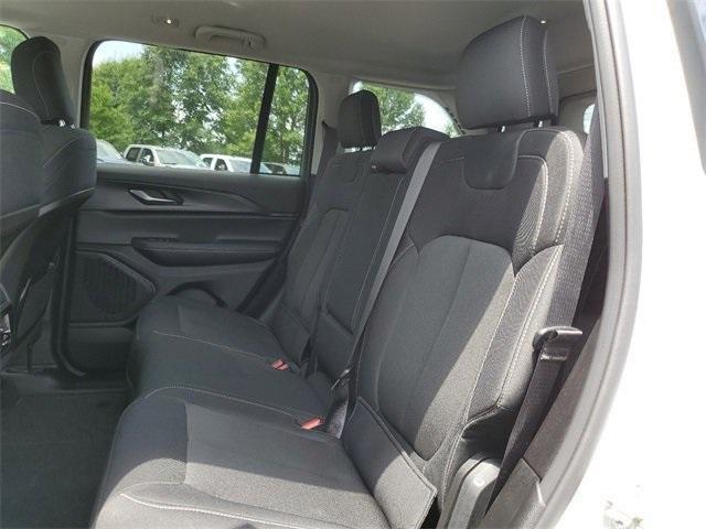 new 2023 Jeep Grand Cherokee car, priced at $29,999