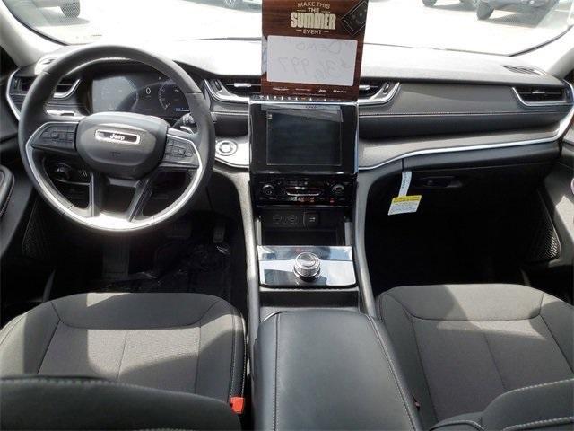 new 2023 Jeep Grand Cherokee car, priced at $29,999