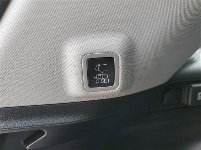 new 2023 Jeep Grand Cherokee car, priced at $29,999