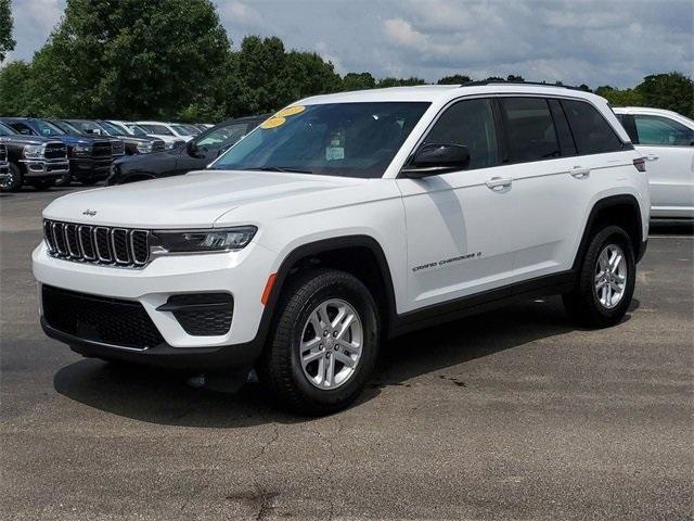 new 2023 Jeep Grand Cherokee car, priced at $29,999