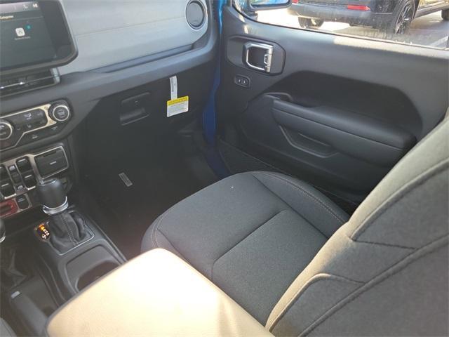 new 2025 Jeep Wrangler car, priced at $52,982