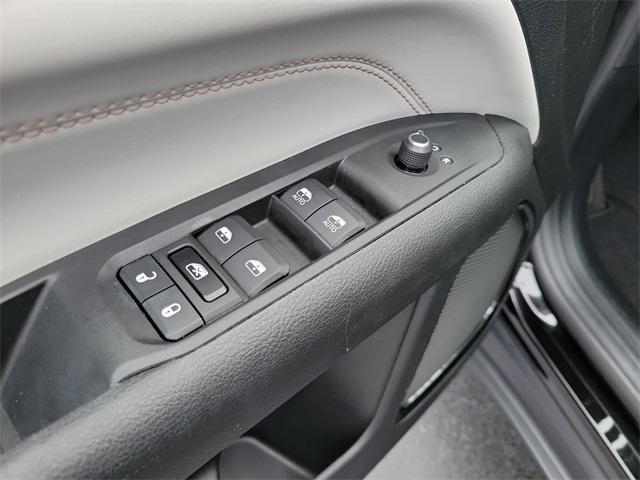 used 2022 Jeep Compass car, priced at $21,998