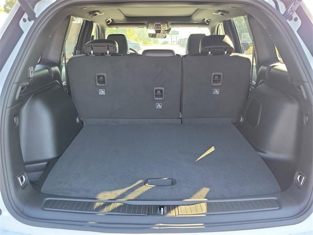 new 2025 Jeep Grand Cherokee car, priced at $53,355