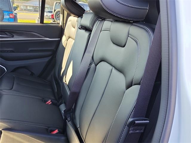 new 2025 Jeep Grand Cherokee car, priced at $53,355