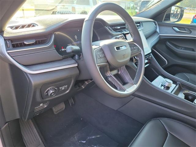 new 2025 Jeep Grand Cherokee car, priced at $53,355