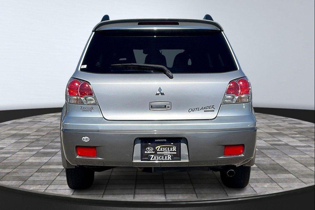 used 2004 Mitsubishi Outlander car, priced at $5,500